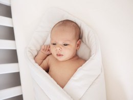 Rożek niemowlęcy RestNess biały PIAPIMO Piapimo